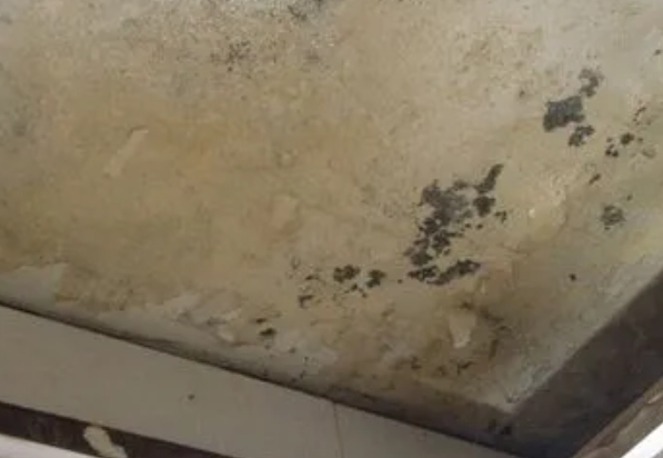 常州阳台漏水维修公司分享下常州卫生间渗水维修需要注意哪些问题。